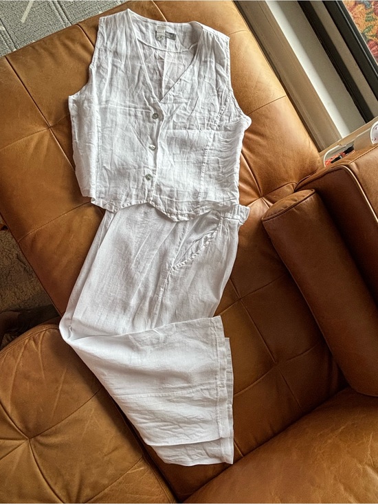 Pistache Pants - Pistache 100% Linen Vest and Cropped Pants Matching Set, Size Medium, White
